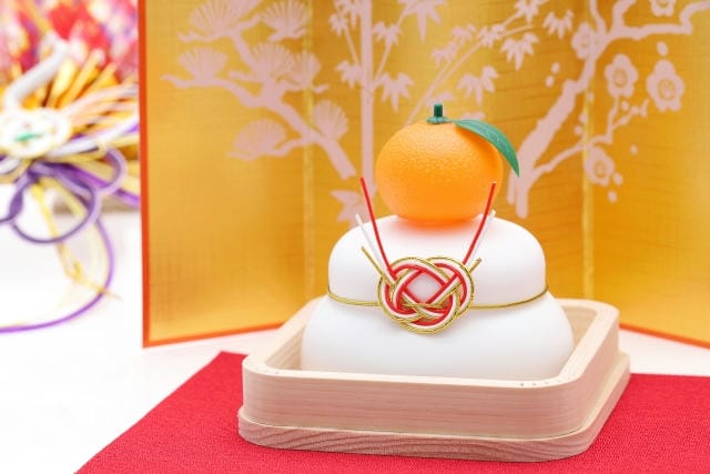 鏡餅を包丁で切ってしまったけど問題ない？餅の固さや考え方について